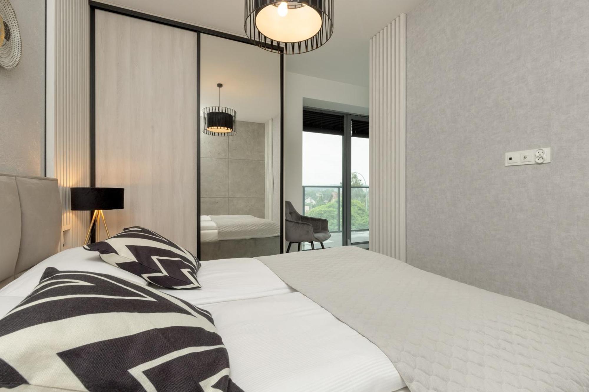 Apartport Wyjatkowe Apartamenty Z Widokiem Na Port W Gdyni By Noclegi Renters Гдыня Экстерьер фото