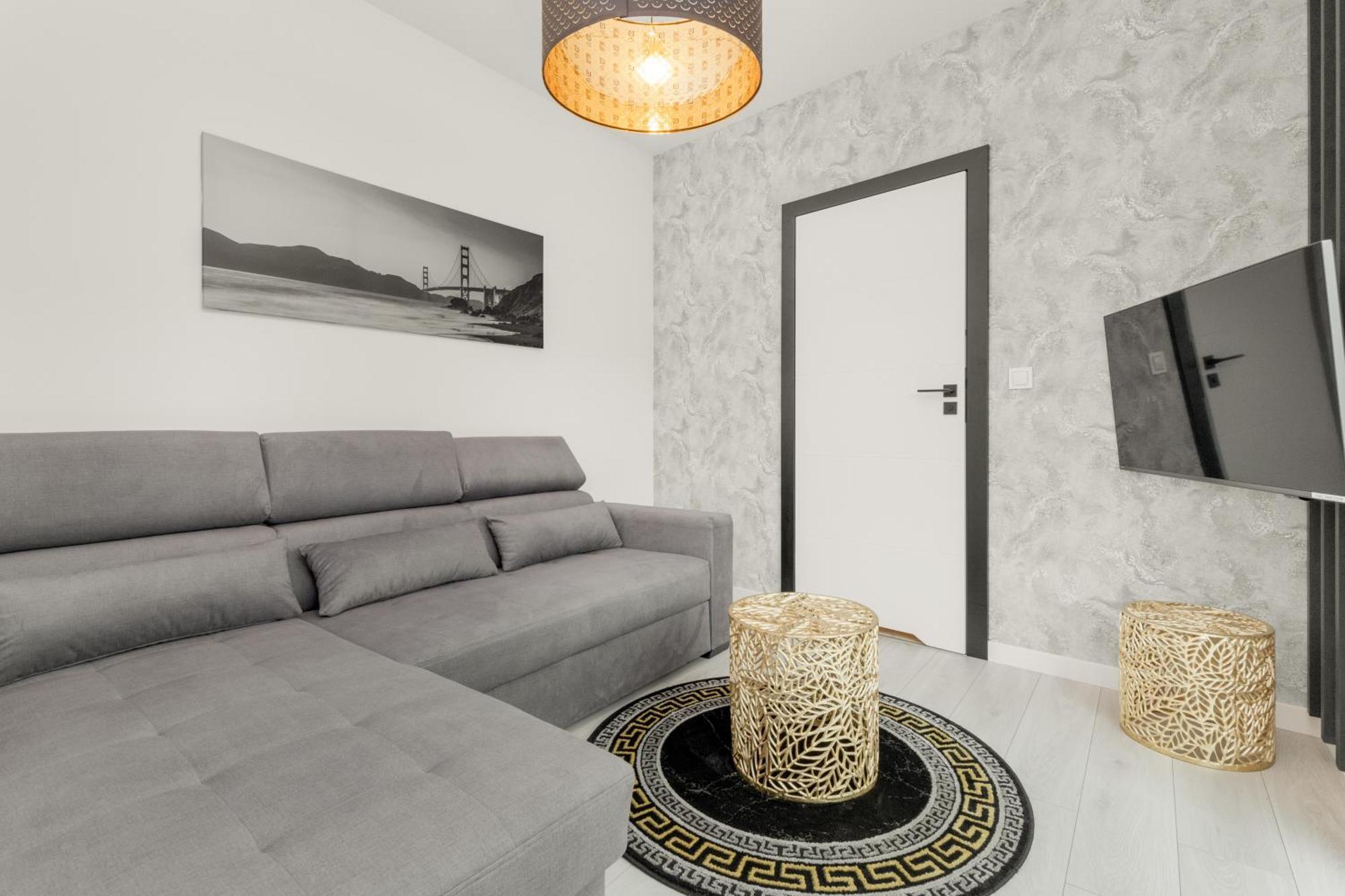 Apartport Wyjatkowe Apartamenty Z Widokiem Na Port W Gdyni By Noclegi Renters Гдыня Экстерьер фото