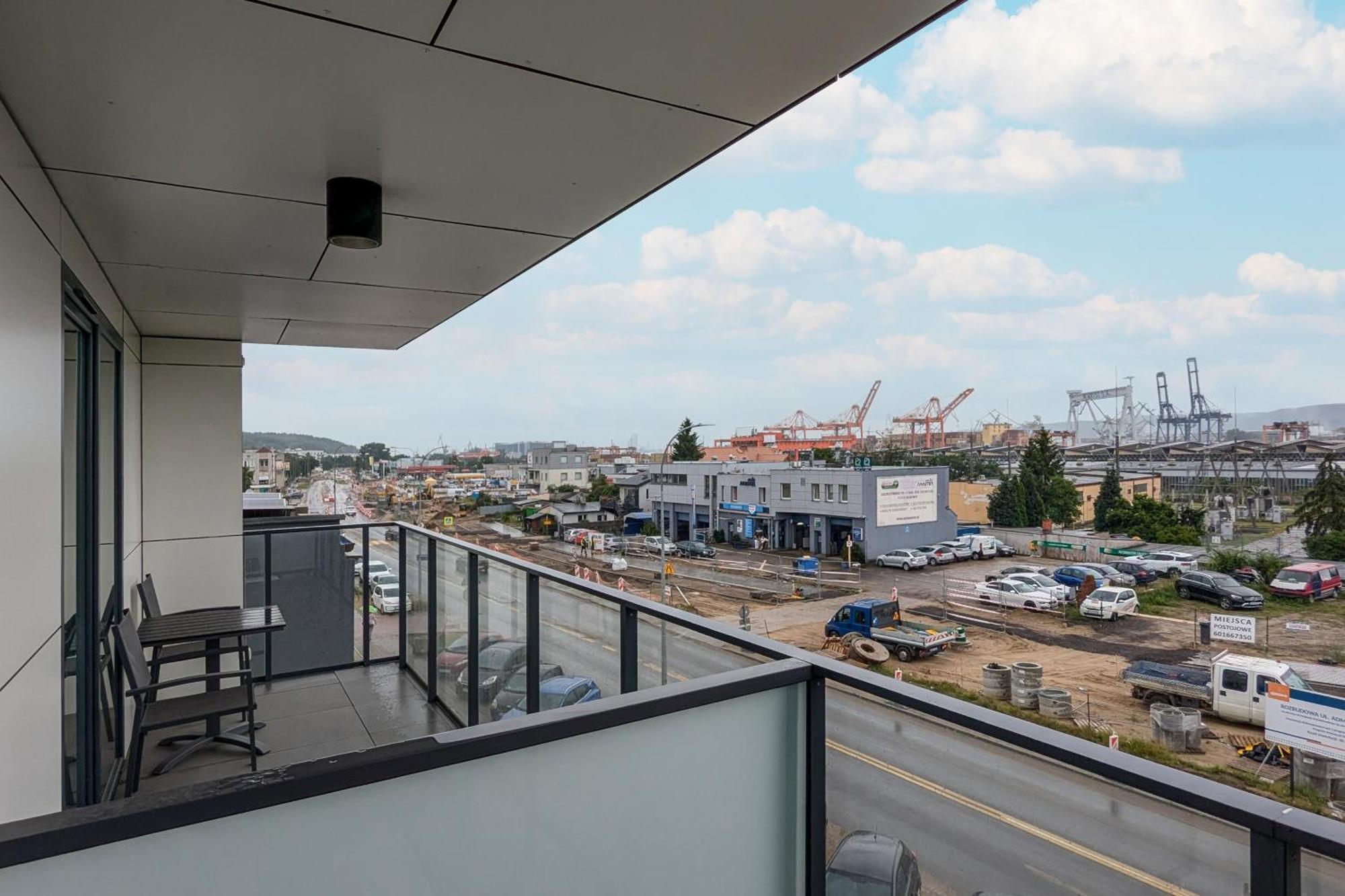 Apartport Wyjatkowe Apartamenty Z Widokiem Na Port W Gdyni By Noclegi Renters Гдыня Экстерьер фото