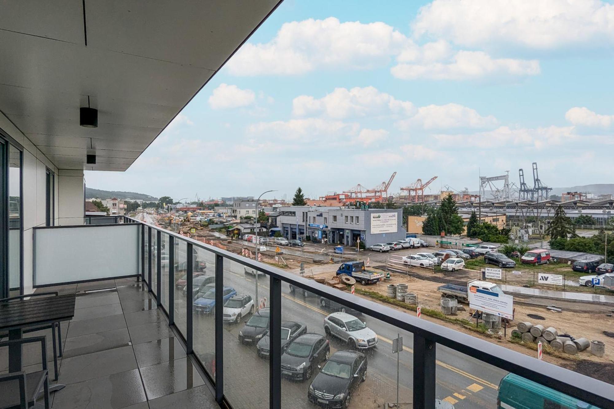 Apartport Wyjatkowe Apartamenty Z Widokiem Na Port W Gdyni By Noclegi Renters Гдыня Экстерьер фото